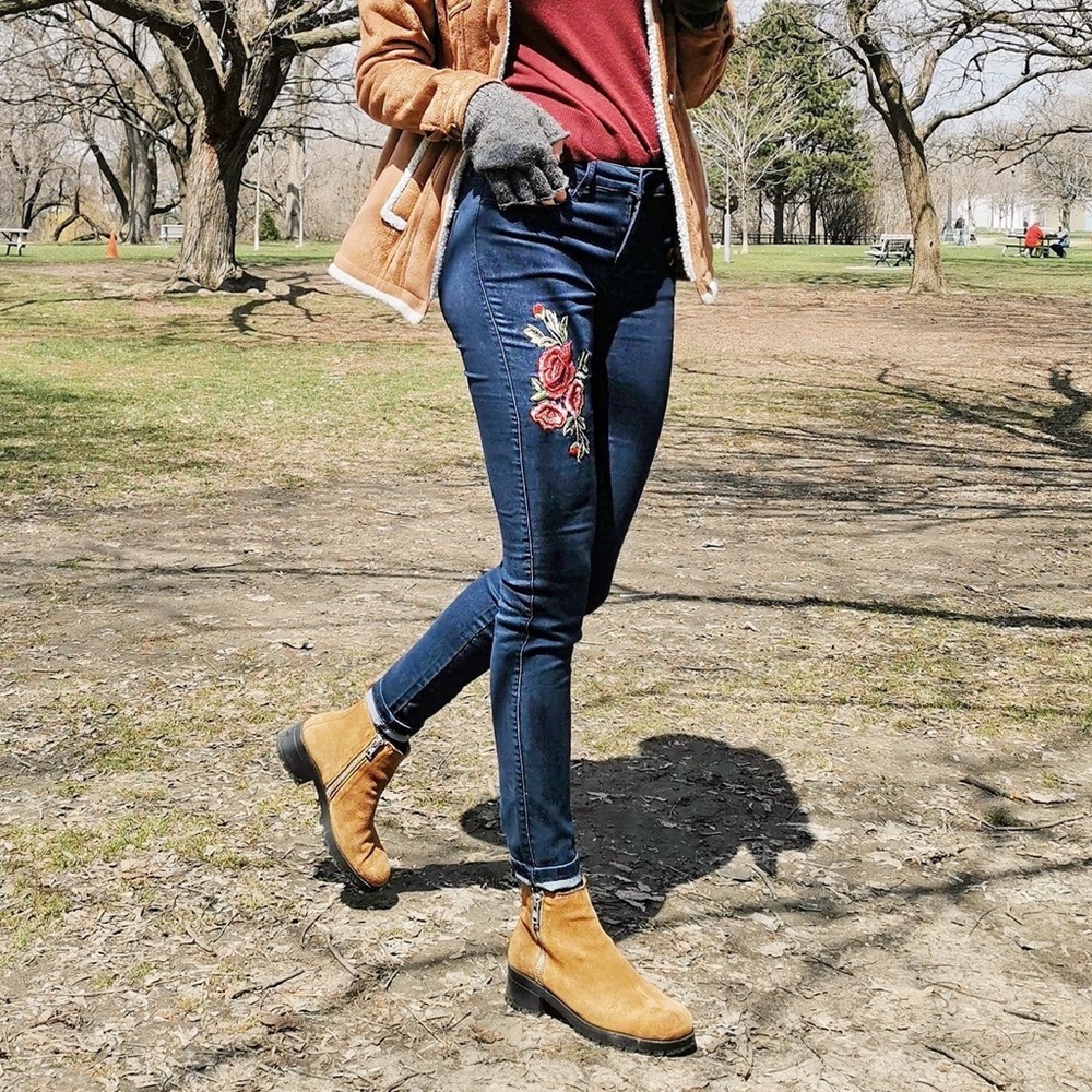 Alloy Apparel TALL Power Stretch Jeans with embroidered detail || women’s US6